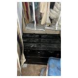 Large Wooden Chest 40" x 22ï¿½ x 25ï¿½