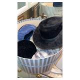Womanï¿½s hats in a hat box