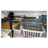 Miscellaneous lot of containers  , decoration and