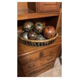 Wooden basket with decorative balls