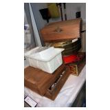 Grouping of miscellaneous sewing items