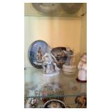 Beautiful grouping of porcelain figures and