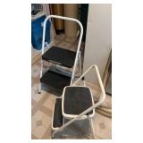 2  foldable step stools