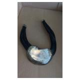 Womenï¿½s costume necklace no markings