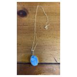 14K Gold pendant and chain necklace