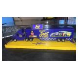 ERTL # 23 smokin Joeï¿½s 1994 hauler 1/64