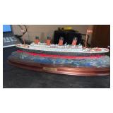 The Danbury mint Titanic   replica