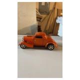 1934 Ford Custom Hot Rod 1:18 Scale Die Cast