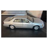 Maisto 2000 DeVille 1/18 scale, diecast car