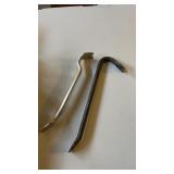 2 small pry/crow bars