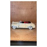1941 Chevrolet Deluxe 1:24 Scale Die Cast Model