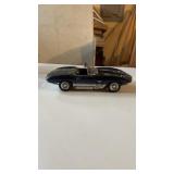 1961 Chevrolet Corvette Mako Shark 1:18 Scale Die