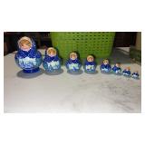 Blue and white nesting dolls 8 dolls in 1