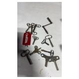 Group of clock, winding keys