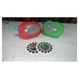 1998 1 red 1green 3-D view masters with 2  reels