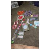 Holiday signs/decorations