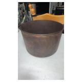 Cast-iron Griswold flat bottom kettle with handle