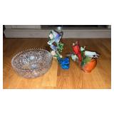 Miscellaneous bird figures And glass bowl