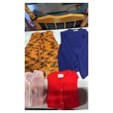 Girls sweaters size unknown