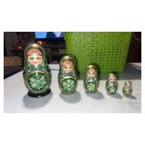 Green nesting, dolls, 5 in 1