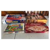 4 Various Board Games, Pooh Memory Game, Puzz-3D,