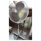 Floor fan this item is in the attic. The attic is