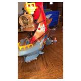 Fisher price  imagines preschool you shark bite