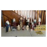 Tote with Lid of Christmas Decorations, Santa