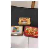 Tin with Nashville sealed playing cards , tin