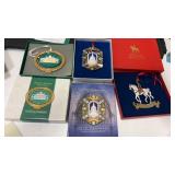 3 miscellaneous Christmas ornaments