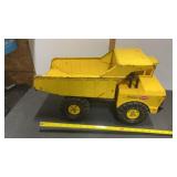 Vintage Mighty Tonka Dump Truck