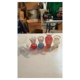 50ï¿½s pink and blue glass bud vases and more