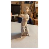 LLADRO Girl manicuring