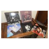 5 miscellaneous vinyl records The Doobie