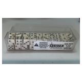 Chessex  11mm black and white dice