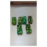 12 candy apple / Translucent green dice