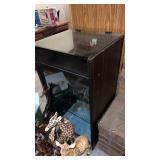 Stereo case on wheels  giraffes, not included