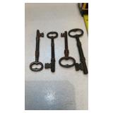 4 Skelton Keys