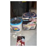 Dingier ice cream maker appears to be new in