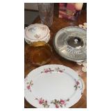 Miscellaneous decorative dishes
