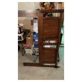 Wooden headboard believed to be full size 60.5ï¿½ W
