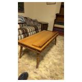 Coffee table 44ï¿½x18ï¿½x19ï¿½
