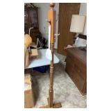 63ï¿½ wooden coat rack/tree