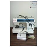 Elna top 300 sewing machine. Powers on