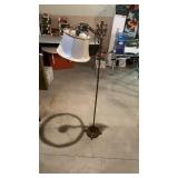 Metal lamp stand