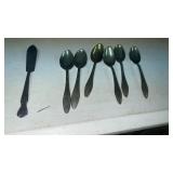 6 Paloma Spoon & Rogerï¿½s Silverplate Butter Knife