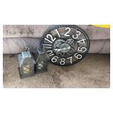 Plastic clock and 2 lanterns