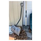 Rake  and shovel