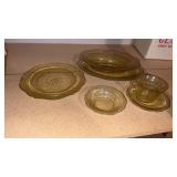 8 piece setting federal glass patrician spoke