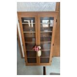 Glass doored wooden cabinet 12.5ï¿½ D x 31.25ï¿½ W x